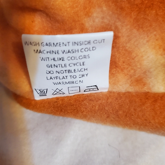 Sweatshirt - Picture 6 of 6